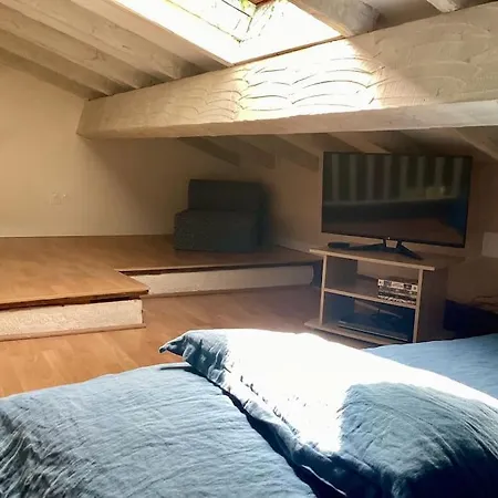 Au Milieu Des Pins A 5 Min A Pied De La Plage! Apartment *